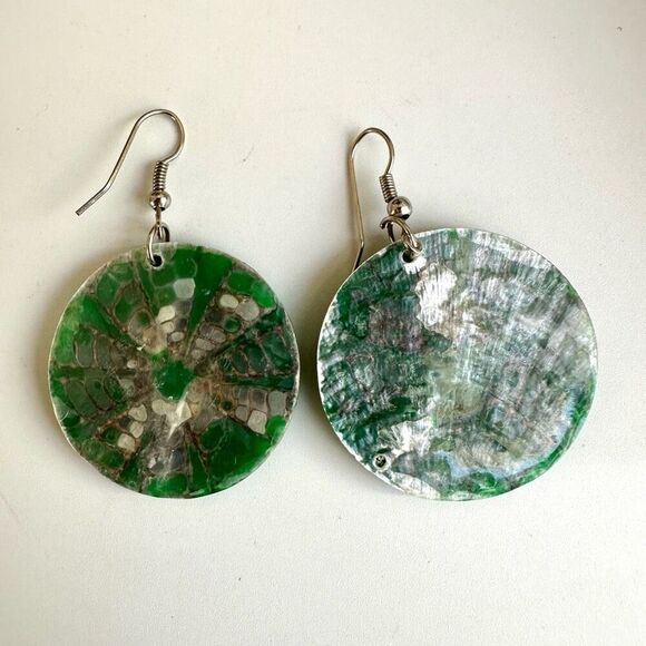 Green and brown shell round earrings - Picture 3 of 12